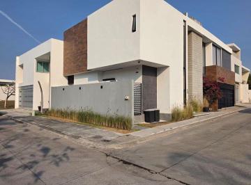 4e1ba7505bada5a6a40caddcc97854eb70a0c5cd9fd49a6d4e1ba02d8283f66a · Casa en Venta en Veracruz en Esquina Fracc. Lomas Diamante