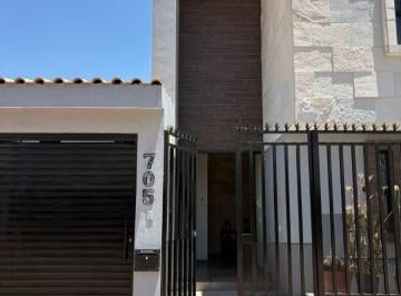 Casa de 3 habitaciones, Jesús María · Casa en Venta en La Piedra de 628 m²