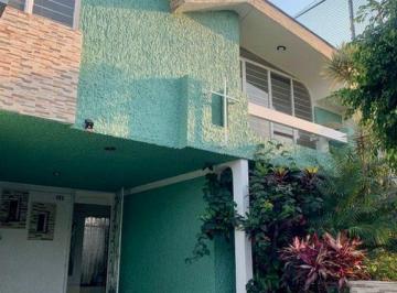 Casa · 148m² · 3 Recámaras · 1 Estacionamiento · Casa en Venta en Alcalde Barranquitas