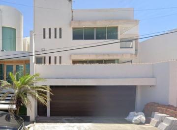 Casa de 5 habitaciones, Boca del Río · Casa en Venta, C. Cherna Fracc. Costa de Oro, Mun. Boca del Rio C. P. 94299 Veracruz