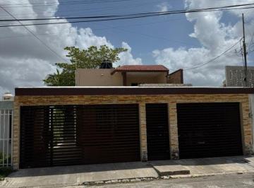 Casa de 3 habitaciones, Mérida · Venta de Casa en Yucalpeten