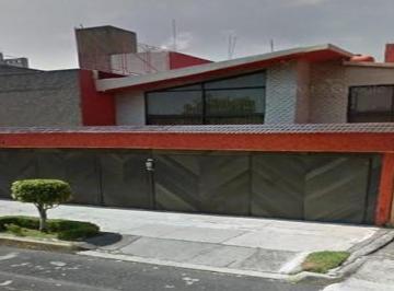Casa en Venta de 4 habitaciones Taxqueña · Casa en Venta en Taxqueña con 270 m² de Terreno y 4 Habitaciones