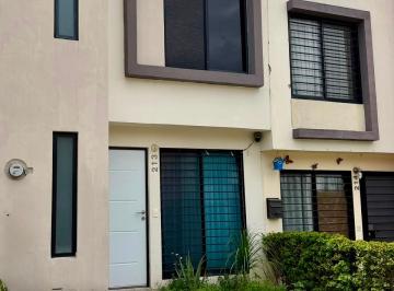 Fachada · Casa en Renta en Vista Sur Residencial