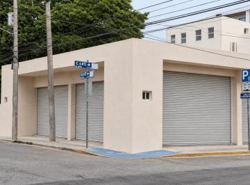 Local comercial · 625m² · 5 Estacionamientos · Locales Comerciales en Renta en Esquina Sobre Calle 6 con Av 20 Nte P4614