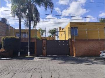 Casa de 3 habitaciones, Morelia · Se Renta Hermosa Casa en Torremolinos (Atrás de La Ford)