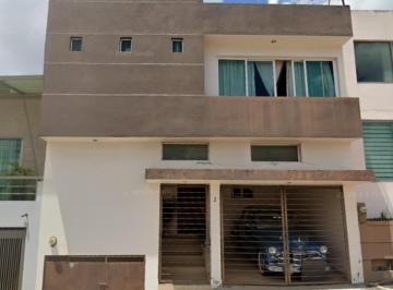 Casa de 3 habitaciones, Xalapa · Casa en Venta, Calle Copenague, Fracc. Residencial Monte Magno Mun. Xalapa C. P. 91193 Veracruz
