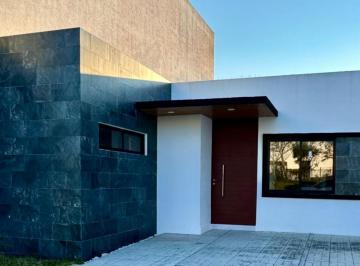 Casa de 2 habitaciones, Alvarado · Casa en Venta en Veracruz Fracc. Loma de La Rioja Frente a Area Verde