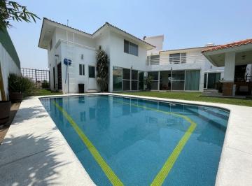 6eccea7e39dfa3ab8afe10e9880e5fd7a3b85730c9d16197925ecd40ce416bf1 · Casa en Esquina con Vista a Volcanes | 451 m² | Lomas de Cocoyoc