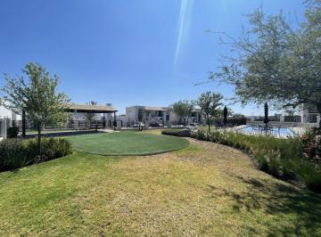406152065c05f34d319075ac02f6c3e130bf7cf69221f2cd036259e7b626eb61 · Casa Nueva en Venta El Refugio Querétaro