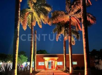 Local comercial · 117m² · 1 Recámara · 60 Estacionamientos · Quinta en Venta en Merida
