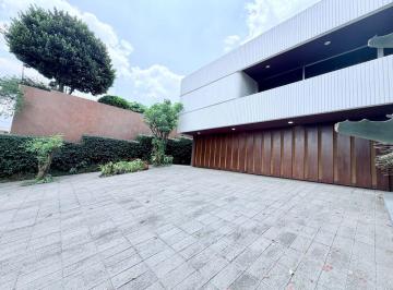 Casa de 4 habitaciones, Miguel Hidalgo · Venta de Casa en Bosques de Las Lomas, Miguel Hidalgo