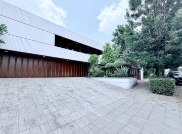 Casa de 4 habitaciones, Miguel Hidalgo · Venta de Casa en Bosques de Las Lomas, Miguel Hidalgo
