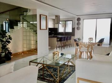 Casa · 220m² · 4 Recámaras · 2 Estacionamientos · Casa de 4 Habitaciones en La Antigua Cementera