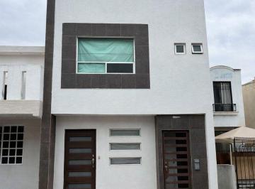 2e4f628bde2e029302c9584232206bd943033e849a42d12a2c7ebacfae35701b · Casa en Mitras Poniente en Venta