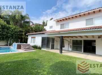 Casa · 430m² · 3 Recámaras · 4 Estacionamientos · Sumiya Kloster Casa - Clave Cs823