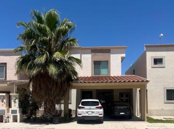Casa · 220m² · 3 Recámaras · 2 Estacionamientos · Casa en Renta en Saltillo Coahuila Misiones Recamara Abajo