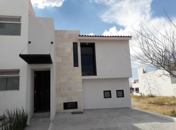 FACHADA 2 LUGARES ESTACIONAMIENTO · Casa Ecológica Premium en Renta