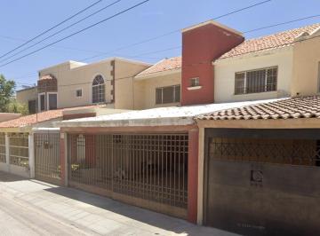 Casa de 3 habitaciones, Torreón · Hermosa Propiedad Diseñada Para Vivir en Familia en Una Excelente Zona