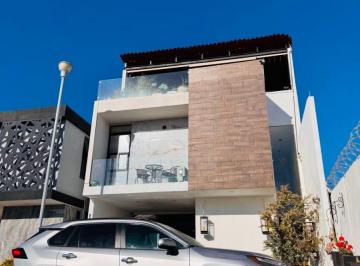 Casa de 5 habitaciones, Pachuca · Espectacular Casa en Renta en Terranova | 4 Recámaras y Estudio | Roof Garden con Asador 19000
