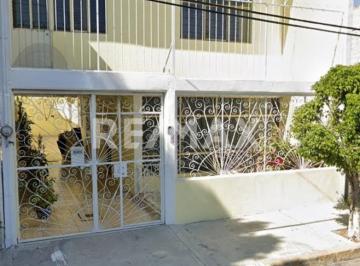 Casa · 180m² · 5 Recámaras · 2 Estacionamientos · Casa en Venta - (4)