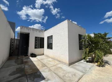 Casa · 100m² · 2 Recámaras · 1 Estacionamiento · Casa en Venta en Fraccionamiento Las Palmas