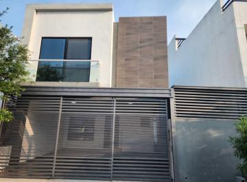 Casa de 3 habitaciones, Apodaca · Casa con 132 m² de Terreno y 3 Recámaras en Renta en Katavia Residencial