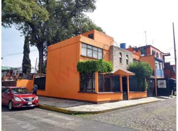 N/A · Casa en Esquina con 3 Recámaras, 2 Baños y 1 Estacionamiento y Patio Grande, en Huipulco, Tlalpan