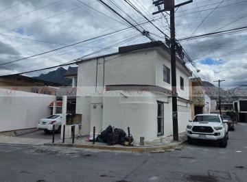 Casa · 153m² · 3 Recámaras · 1 Estacionamiento · Casa en Venta en Montenegro