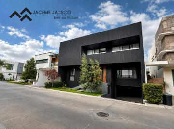 Casa en condominio de 5 habitaciones, Zapopan · Casa en Zapopan Venta Coto Villa Verona