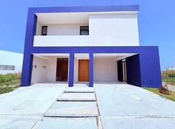 d1e3432c490e49eb55f7ee14b608a7194cb0792abd306f2025fbffc075069d3e · Casa en Venta en Veracruz Fracc. Real Mandinga Frente a Área Verde