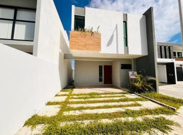 02fabf4e84f72dbbc3a33fec43df52ec3ad575df529228b39d50a989fab73b1f · Casa en Venta en Veracruz Fracc. Lomas de La Rioja Frente a Área Verde