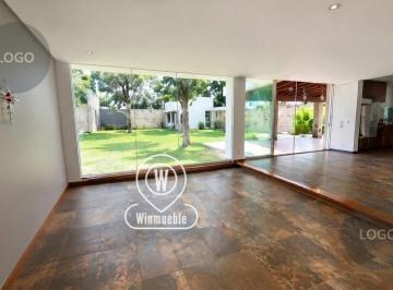 Casa · 1187m² · 4 Recámaras · 2 Estacionamientos · Casa en Venta en Chimalistac