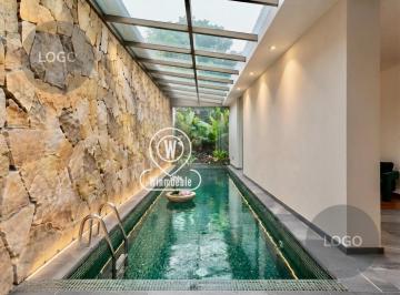 Casa · 1187m² · 4 Recámaras · 2 Estacionamientos · Casa en Venta en Chimalistac