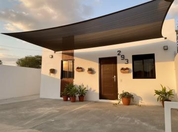 22094a48ada22219c3987ab909feec0da38dd3b83c7ae65c93fa0c48d390e676 · Casa en Venta en Cholul Semi Mueblada de Una Sola Planta