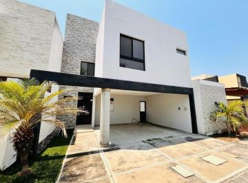 f38c7d10b0a4c728bdb6750c1cc13a6e72708d20e293dbab4627ad508cdc2b1c · Casa en Venta en Veracruz Frente a Área Verde Fracc. Lomas de La Rioja.