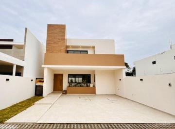 6b974337481b7520efb80a3ea266327ad56114e01202a883b9629968d2b6bf78 · Casa en Venta en Veracruz Fracc. Lomas del Dorado Boca del Río Ver.