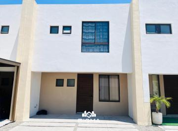 Casa · 113m² · 3 Recámaras · 2 Estacionamientos · Casa - Fraccionamiento Arras Norte
