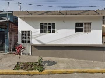Casa de 3 habitaciones, Córdoba · Gran Oportunidad Excelente Casa en Venta a 5 Minutos de New Era Store Plaza Cordova y Parque Africa