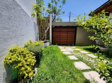 85adde415dc469880666b7296a2b827e5671b926453b5034388a3f2688a11378 · Venta - Renta | Jurica Pinar, Casa con Opción a 4a Habitación.