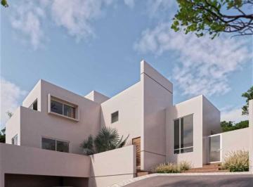 bb6badbc5dae06982e1d353d5dbe9e474793eddf369aeb44e0f5e2bc8e4dab96 · Casa en Venta en Veracruz con Alberca Residencial Acantilado, Riviera Veracruzan