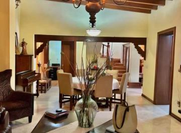 Casa de 4 habitaciones, Saltillo · Casa en Venta en Los Silleres