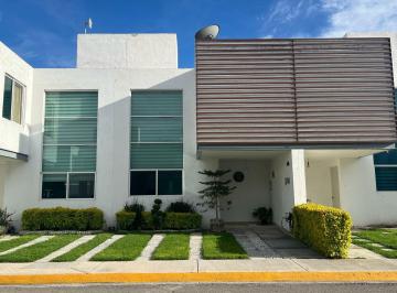Casa · 120m² · 3 Recámaras · 2 Estacionamientos · Casa en Venta en San Juan El Rio Queretaro
