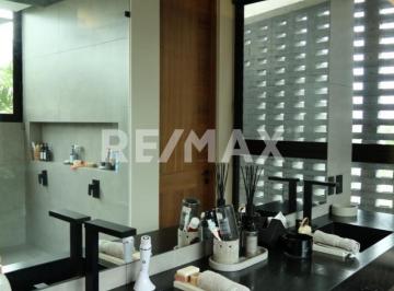 Casa en condominio de 3 habitaciones, Querétaro · Casa en Venta El Campanario Querétaro