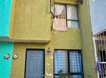 1b9d3069365d7856fee9cdbc2c5284f0cc155c1d8d17a878d6a763ab4150ea73 · Casa en Venta en Parques de Tlaquepaque, San Pedro Tlaquepaque