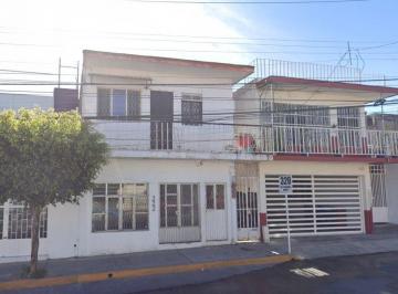 Casa de 3 habitaciones, Tepic · Casa en Venta en Centro, Tepic, Nayarit. Cll