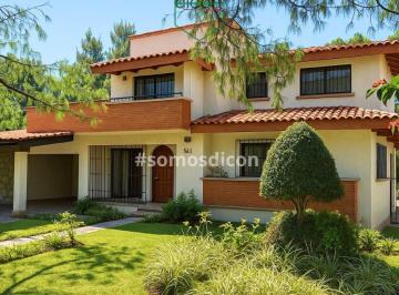 Casa · 250m² · 3 Recámaras · 2 Estacionamientos · Casa en Venta Paseo El Cristo