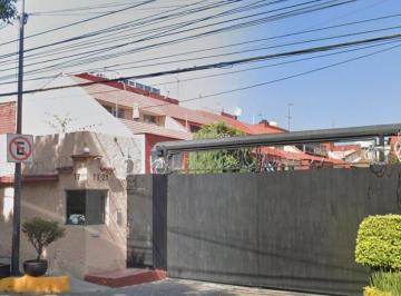 Casa en condominio de 3 habitaciones, Coyoacán · Casa Dentro de Condominio en Venta en Calzada de Las Bombas, Coapa