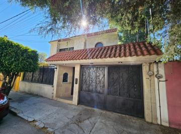 Casa de 3 habitaciones, Naucalpan de Juárez · Casa en Venta en Jardines de San Mateo, Naucalpan