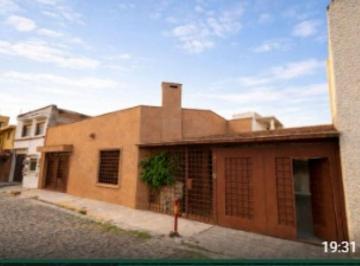 Casa de 3 habitaciones, Naucalpan de Juárez · Hermosa Casa Estilo Colonial en Venta en Naucalpan