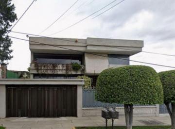 Casa de 4 habitaciones, Naucalpan de Juárez · Venta de Casa en Cto. Economistas, Cd. Satélite, 53100 Naucalpan de Juárez, Estado de México